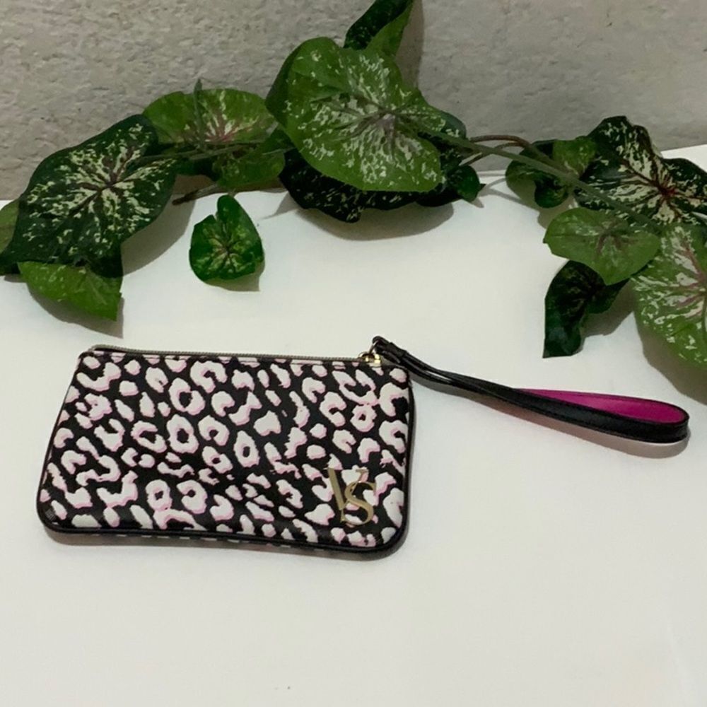 New Victoria’s Secret leopard Mini Cosmetics/ Coin Bag